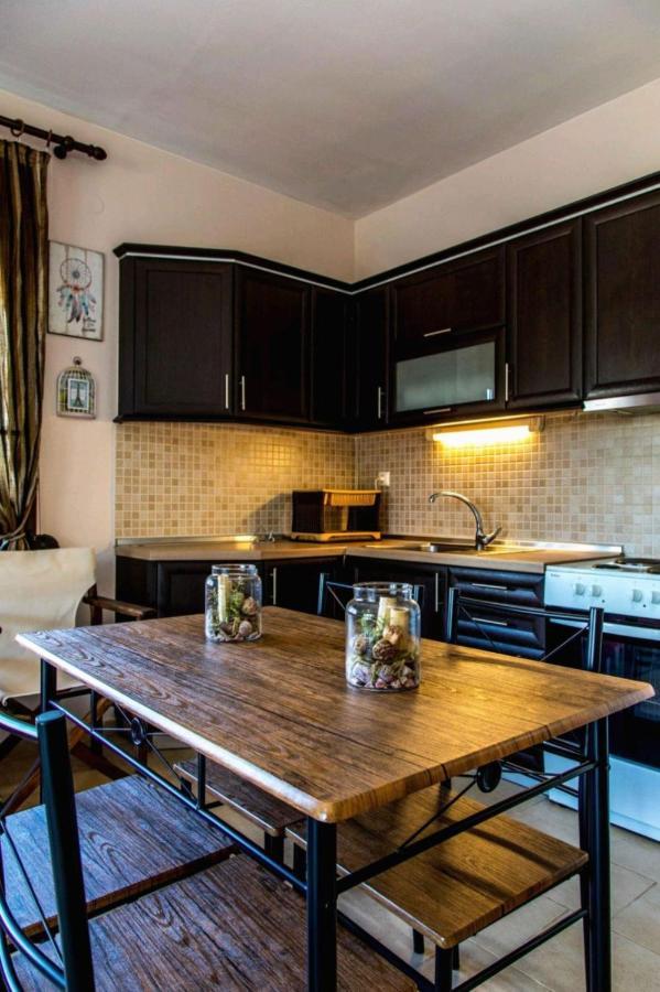 Canal Luxury Apartments Nea Poteidaia Esterno foto